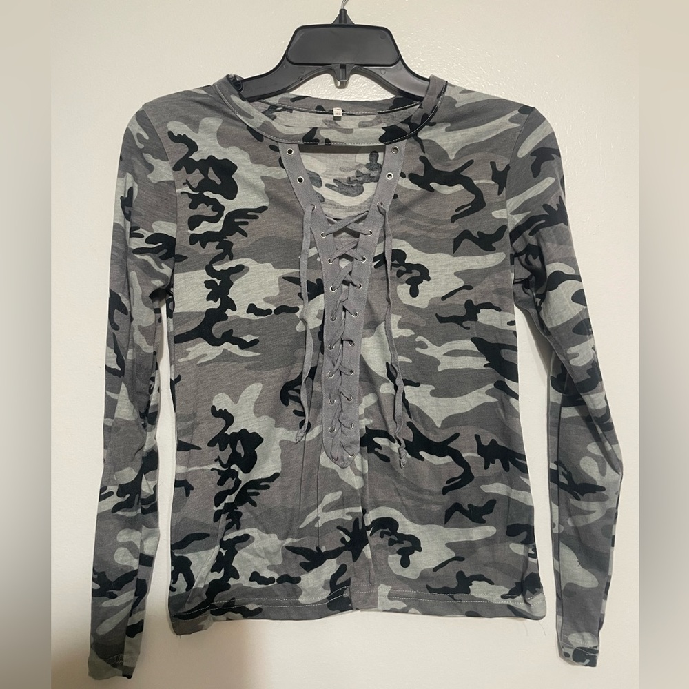 Gray/Black Camo long sleeve shirt